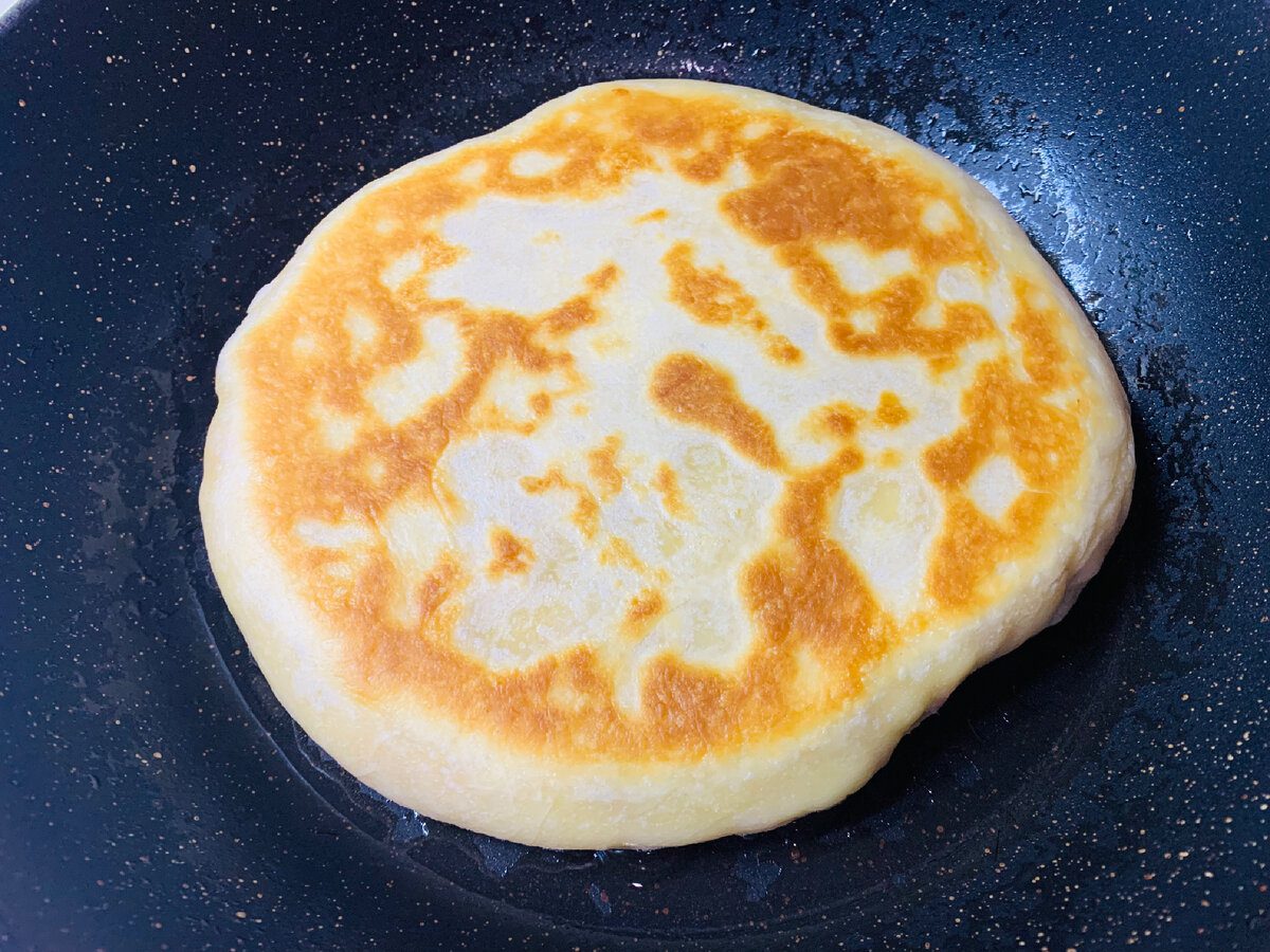 Кулінари розповіли, як приготувати смачні коржики із сиром нашвидкуруч – простий рецепт