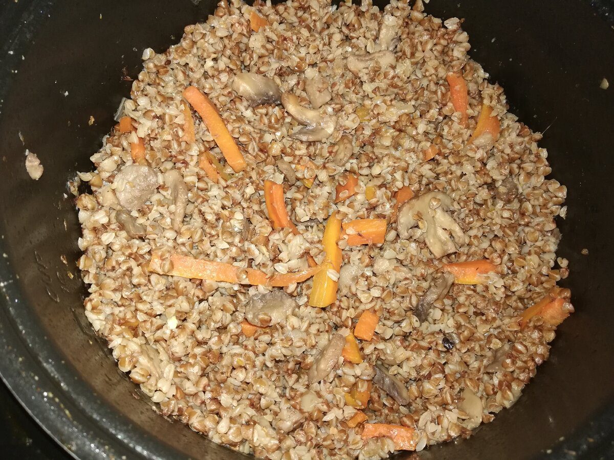 Кулінари розповіли, як оригінально та дуже смачно приготувати гречку на вечерю для всієї родини