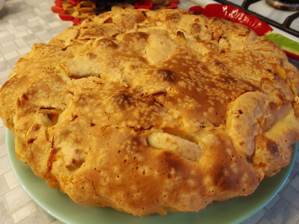 Господині розповіли, як приготувати смачну випічку з гарбуза та яблук – простий рецепт