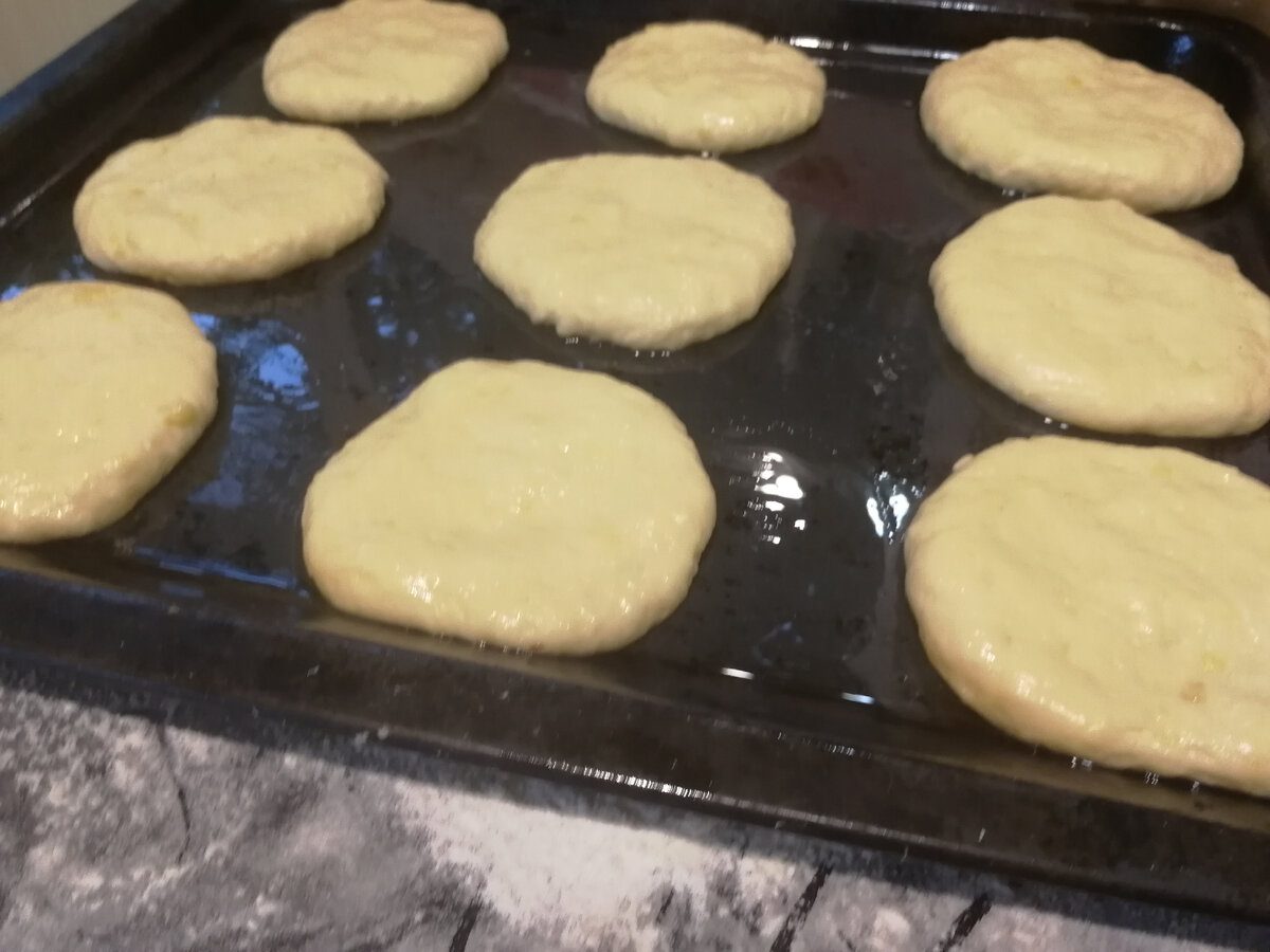 Кулінари розповіли, як зі звичайного лаваша та картоплі приготувати смачні коржики