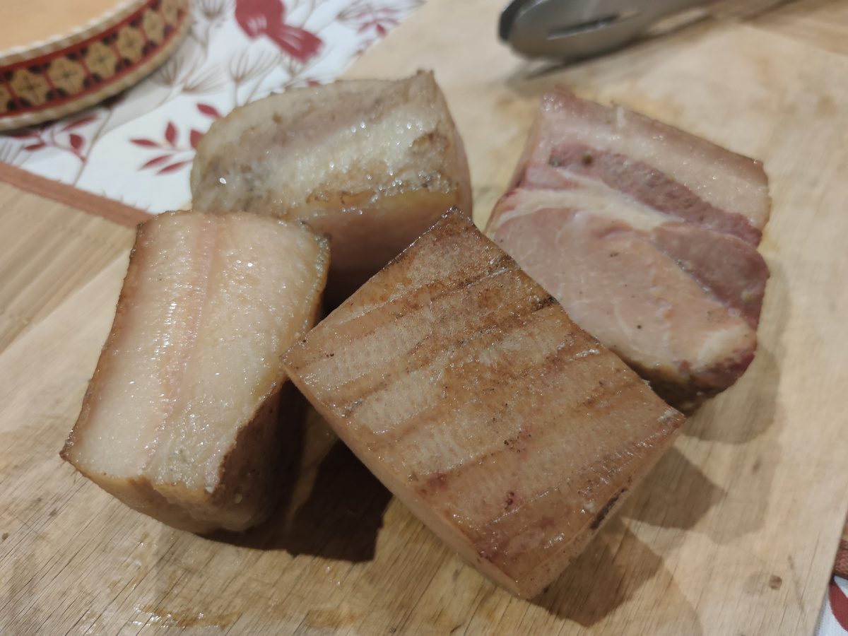 Експерти розповіли, як приготувати апетитне копчене сало в домашніх умовах – рецепт