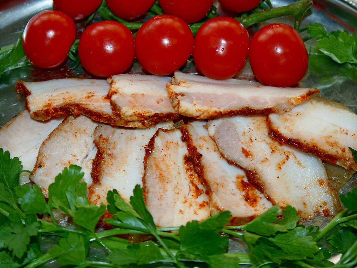 Експерти розповіли, як приготувати апетитне копчене сало в домашніх умовах – рецепт