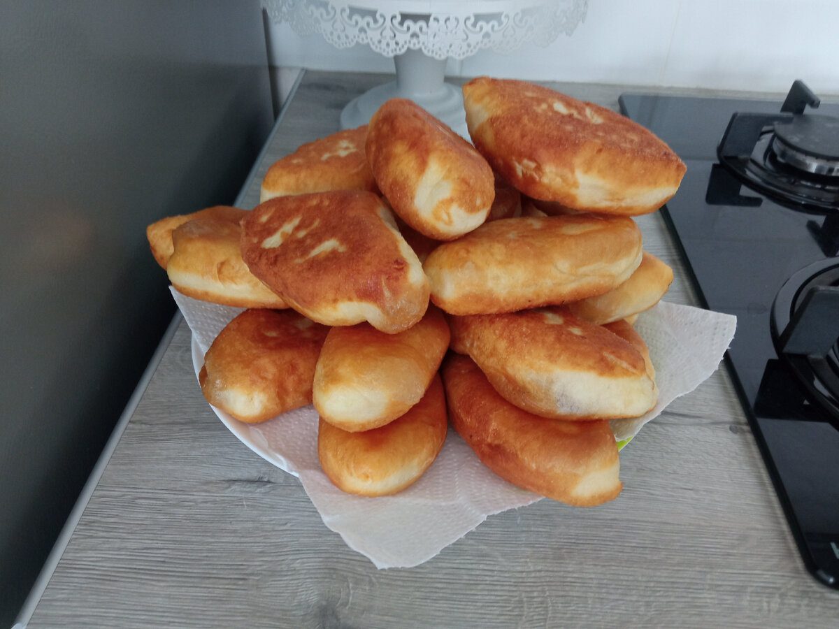 Кулінари розповіли, як приготувати смачні та ароматні пиріжки – правильний рецепт тіста