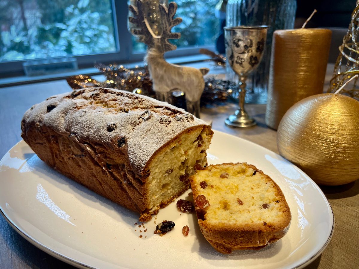 Господині розповіли, як приготувати смачну випічку із сухофруктами та волоськими горіхами