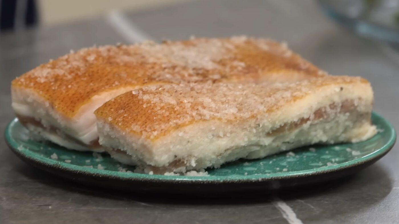 Господині поділились особливими рецептом сала