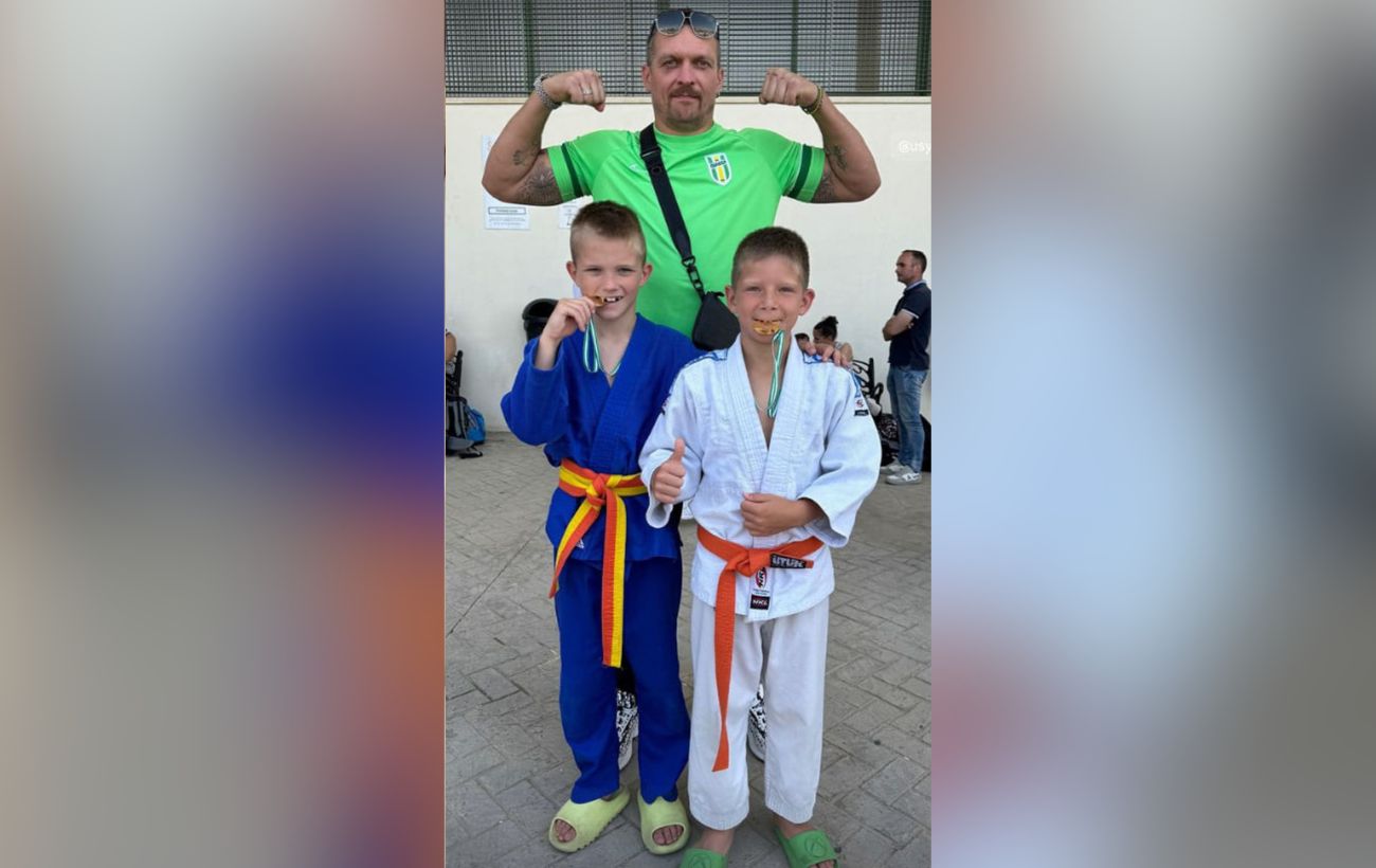 Дружина Олександра Усика розповіла, де зараз мешкають їхні діти – доньки в Україні, сини за кордоном