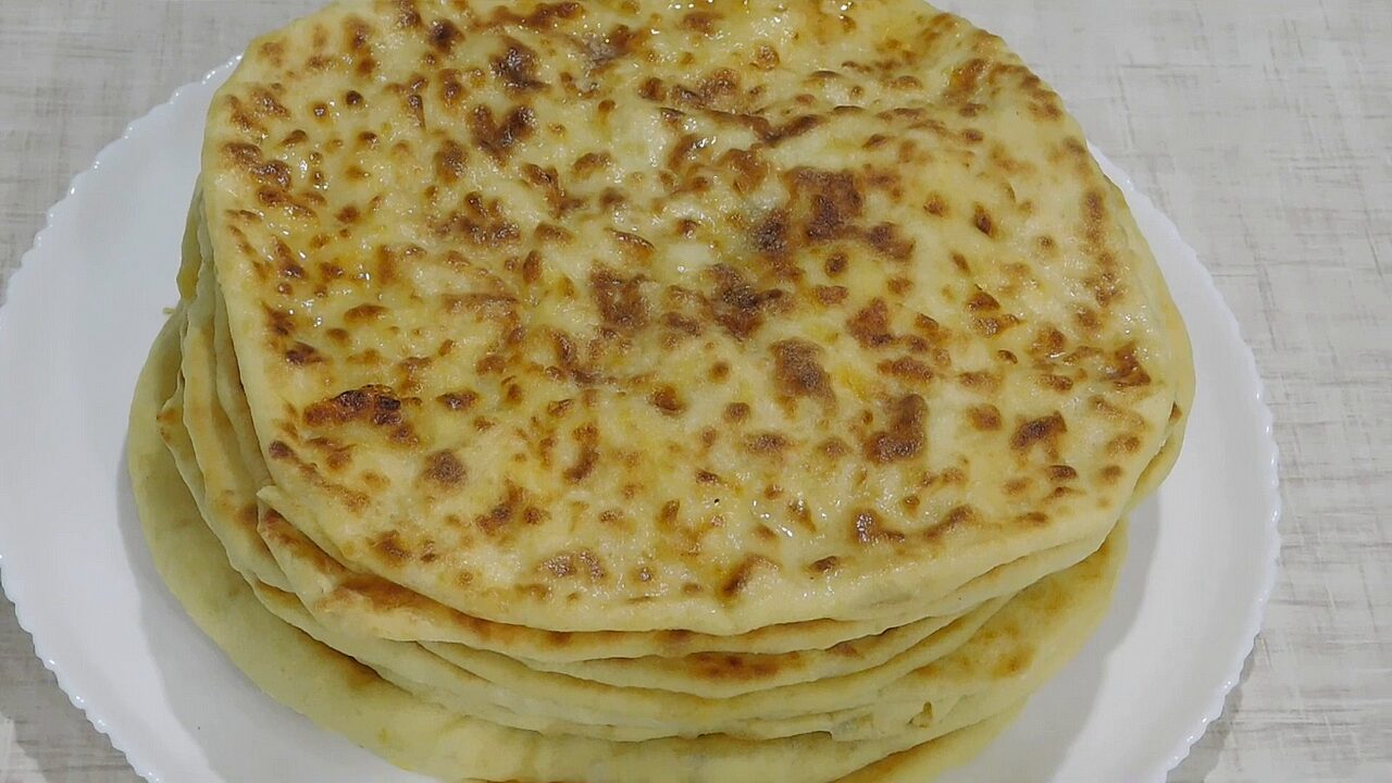 Господині розповіли, як швидко приготувати смачні сирні хачапурі – доступний кожному рецепт