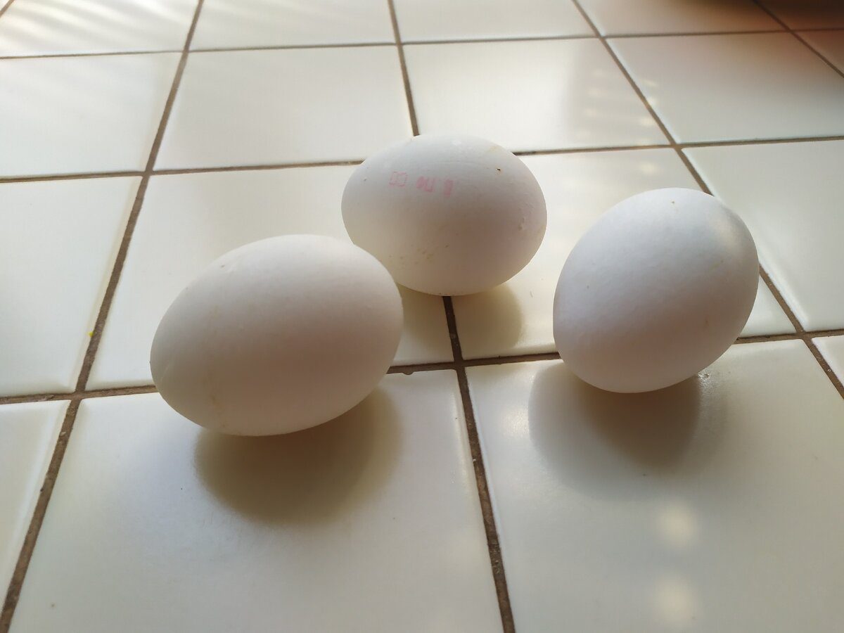 Лайфхак для легкого чищення яєць від шкаралупи