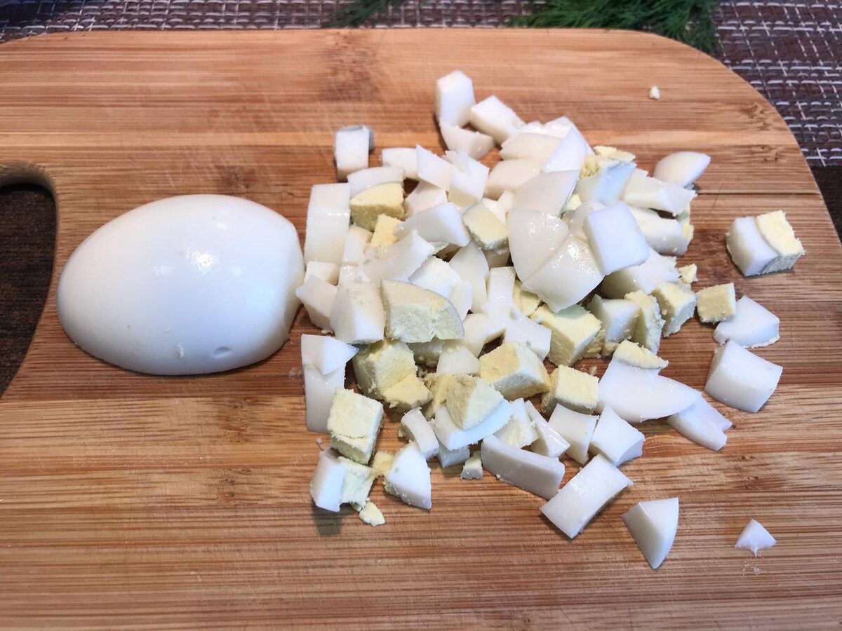 Кулінари розповіли, який салат швидко приготувати до Нового року з простих інгредієнтів