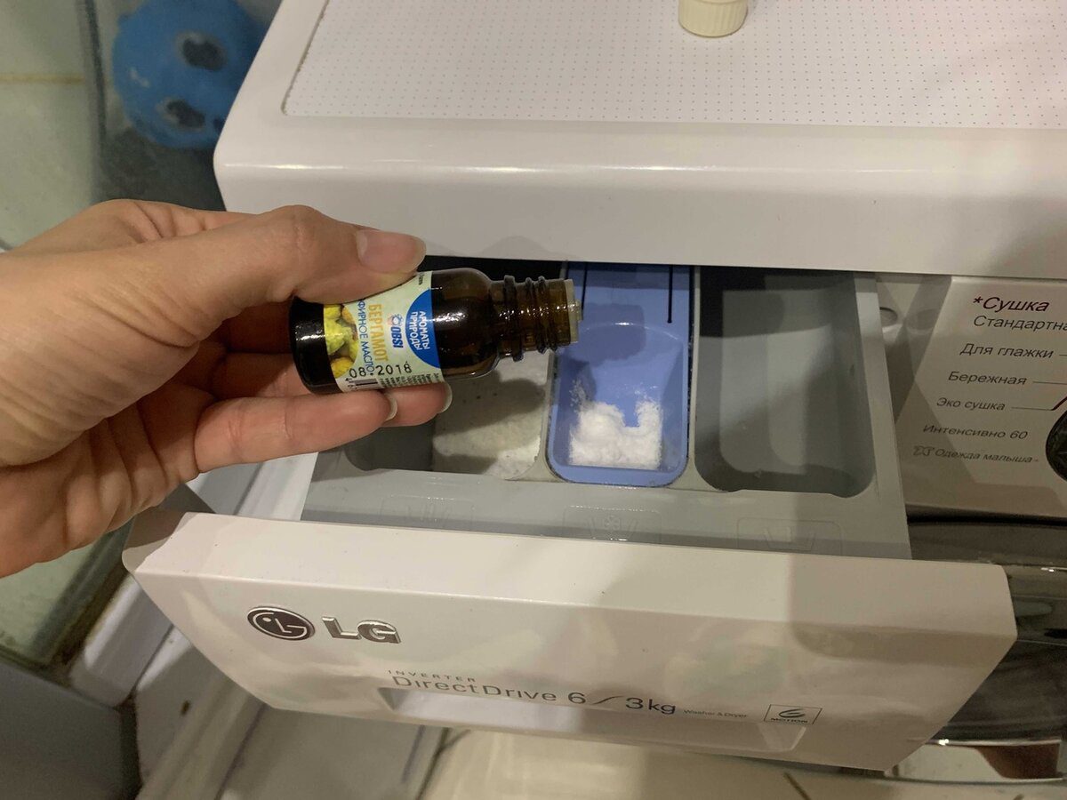 Експерти пояснили, як відбілити речі за допомогою розпушувача для тіста – цікава порада