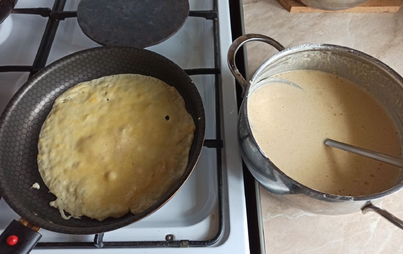 Як зробити тісто для тоненьких млинців