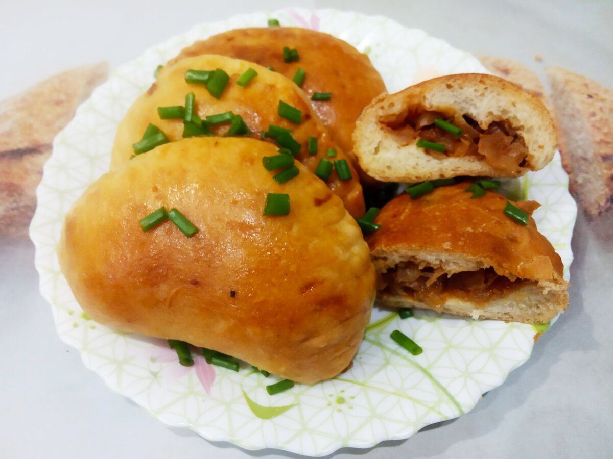 Кулінари розповіли, як швидко та без клопоту приготувати м'які пиріжки, які не черствіють