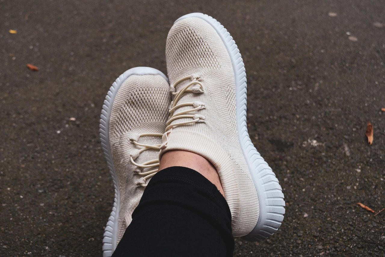 Експерти пояснили, як зігріти стопи взимку, не витрачаючи багато грошей і без клопоту