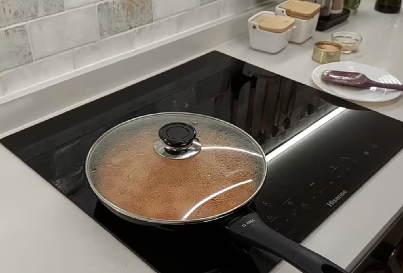 Рис з консервованою рибою