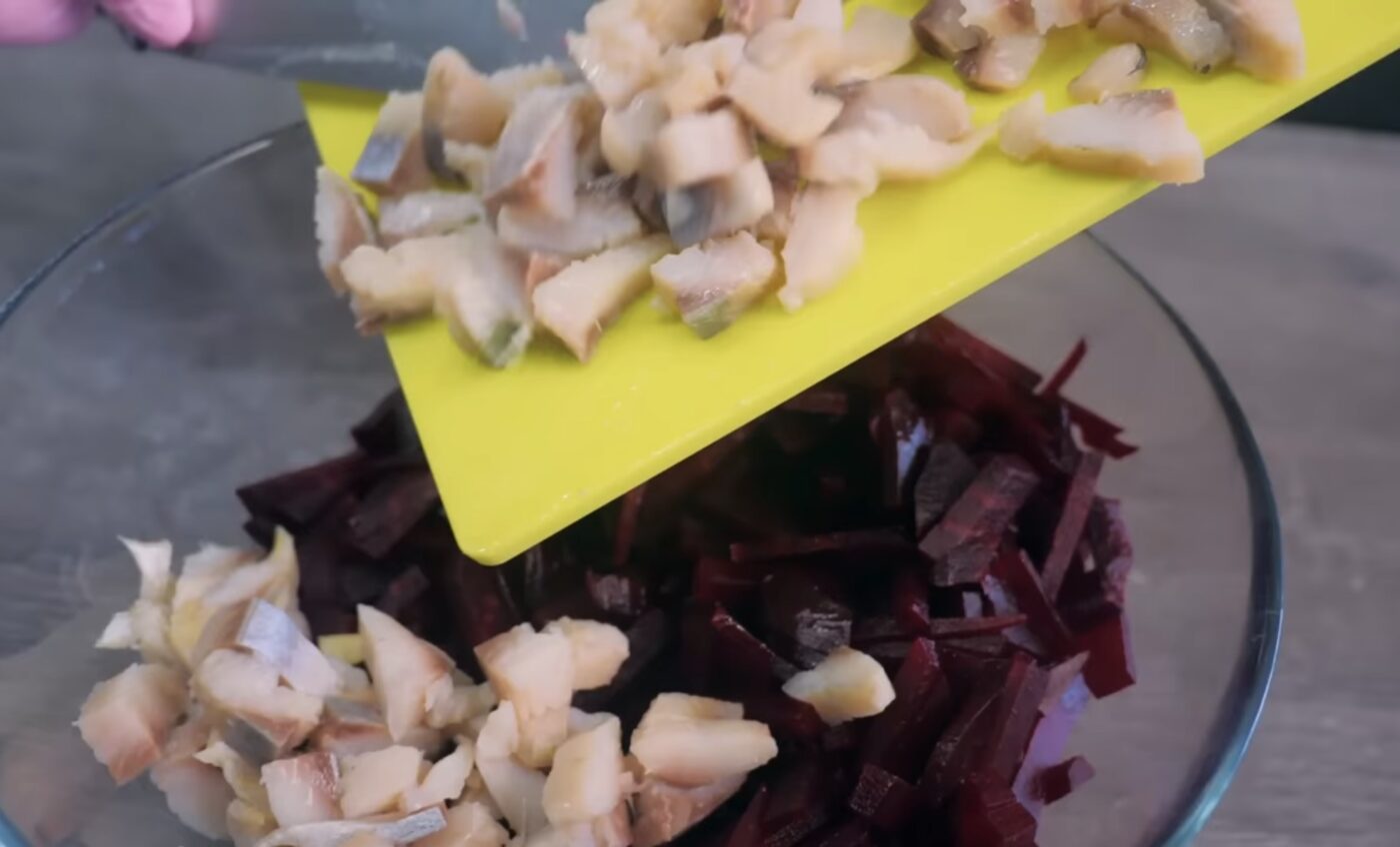 Рецепт простого в приготуванні салату й дуже смачного