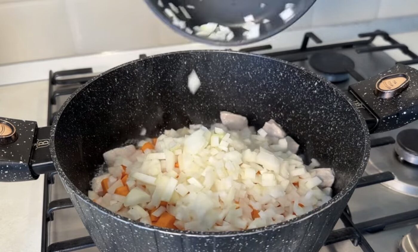 Як зробити смачну тушковану картоплю