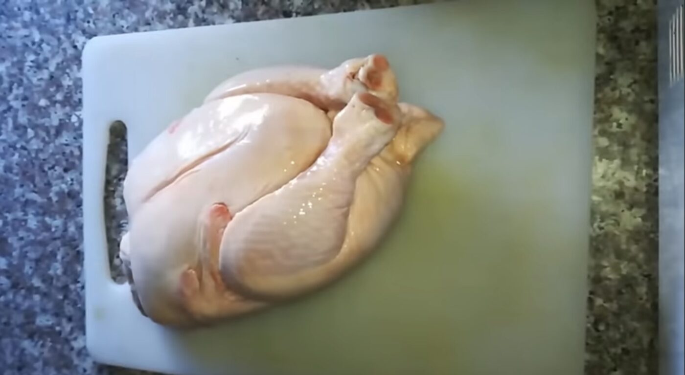 5 ознак, які вказують на свіжість курки