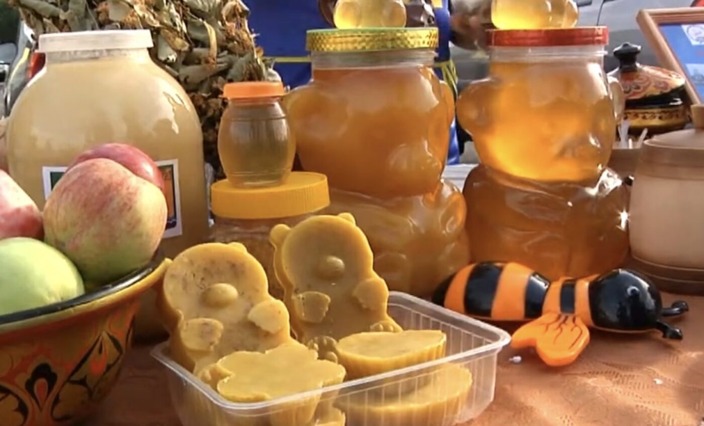 Чим відрізняється натуральний мед від фальшивого Чим відрізняється натуральний мед від фальшивого