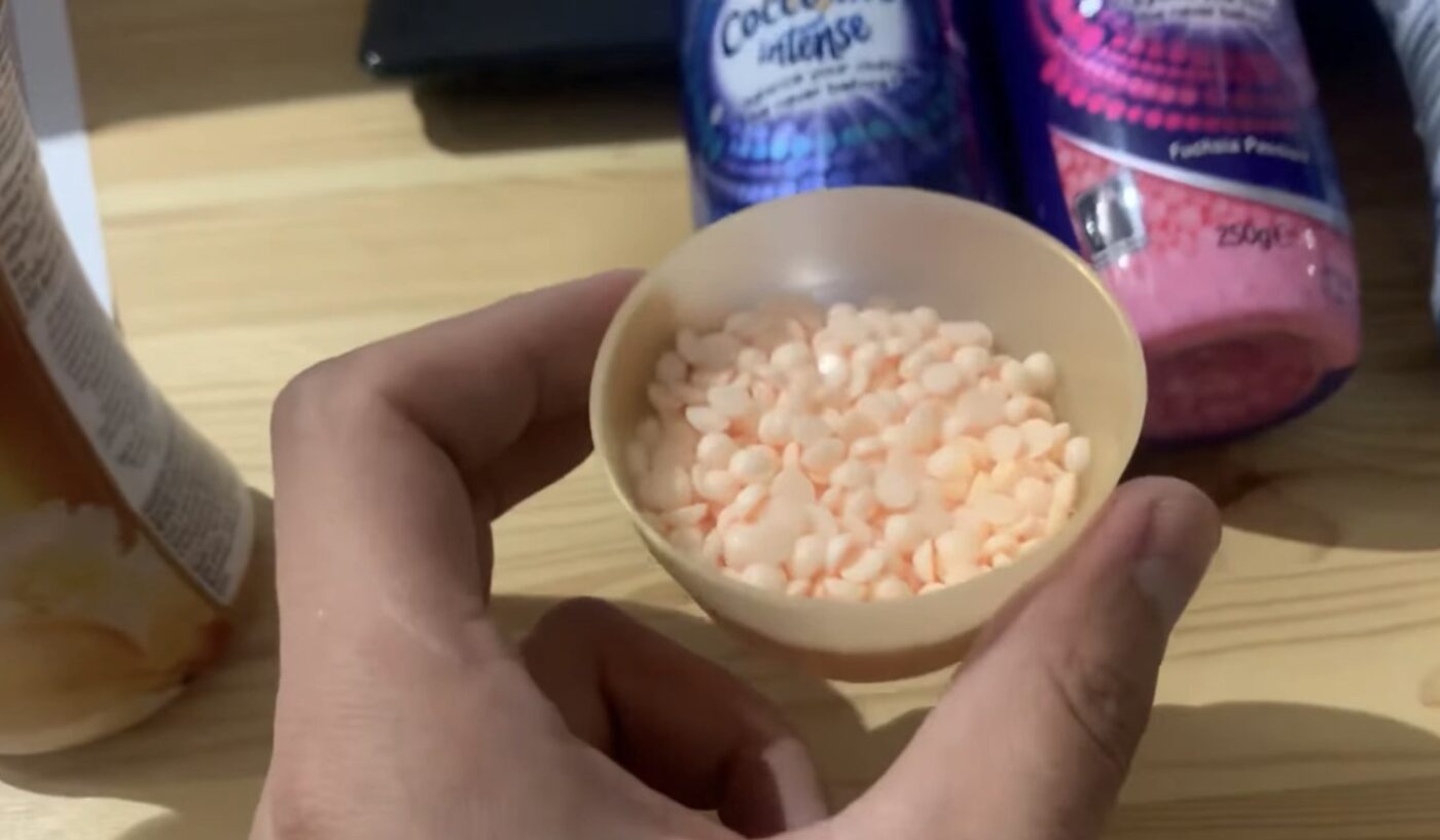 Що додати в шафу, аби речі приємно пахли