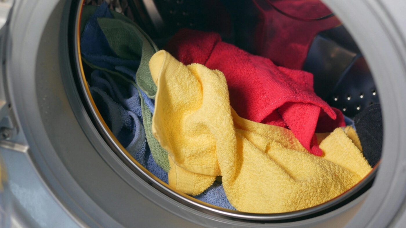 Три швидких способи сушіння одягу Три швидких способи сушіння одягу