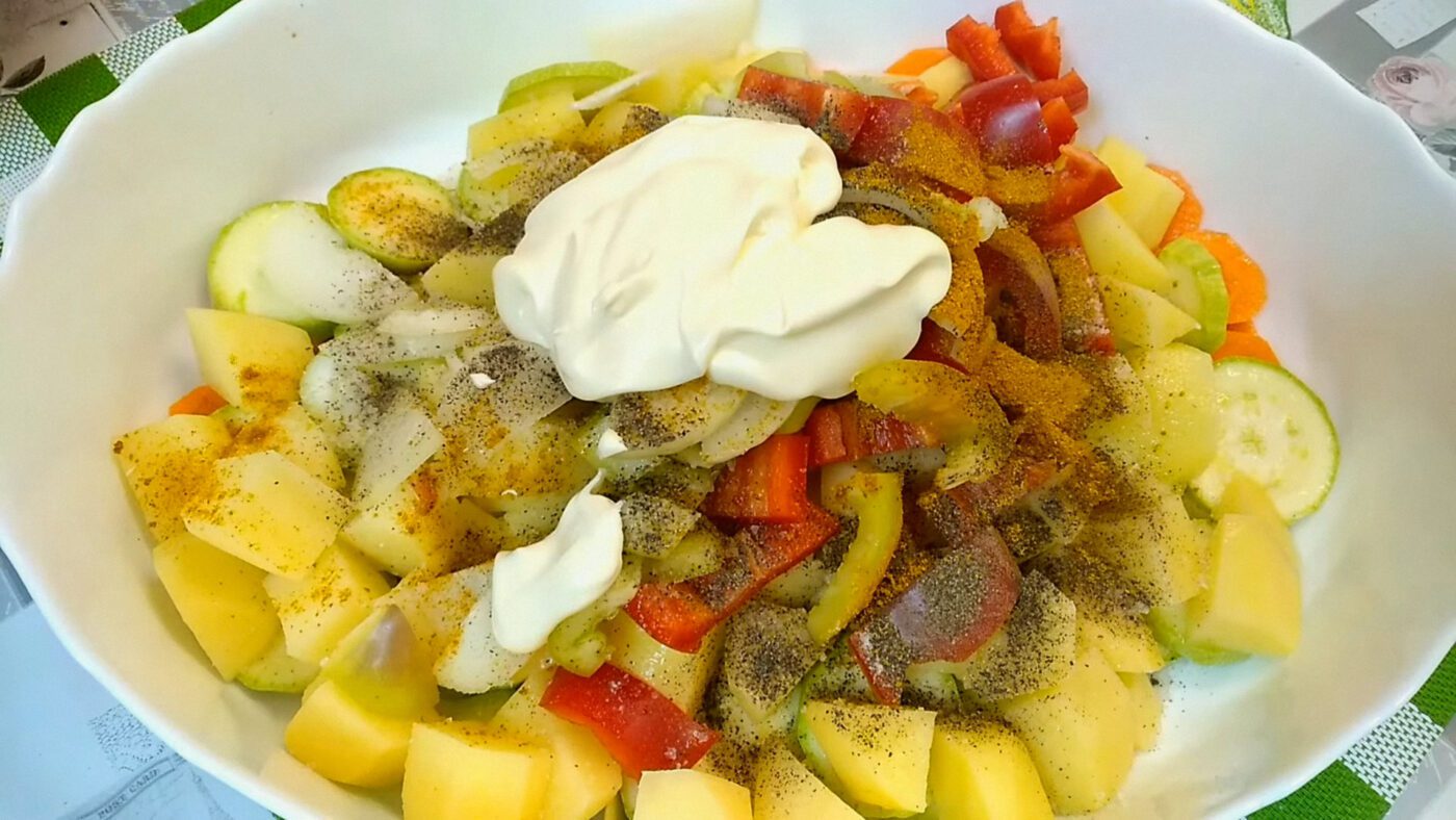 За бажанням до страви можна додати броколі, брюссельську капусту, гриби тощо