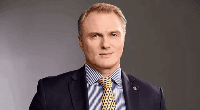 Євген Рибчинський не показує третю дружину. Фото: Instagram