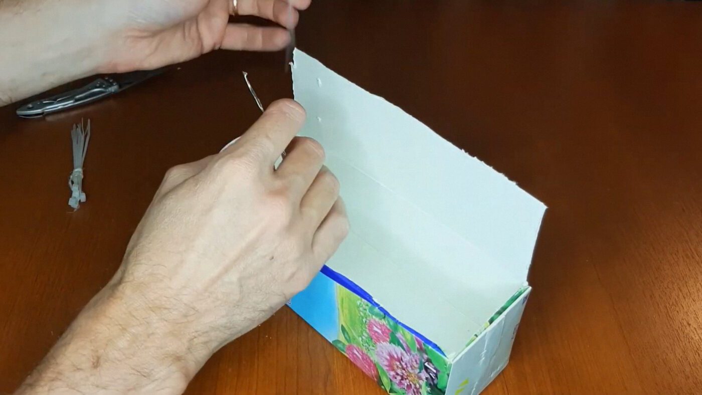 Простий зволожувач повітря для батареї з підручних матеріалів