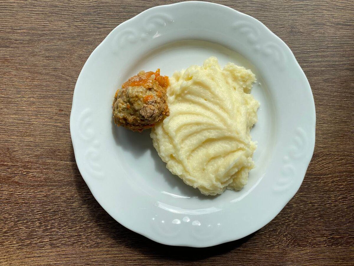 Кулінари розповіли, як можна пришвидшити процес приготування картопляного пюре – поради