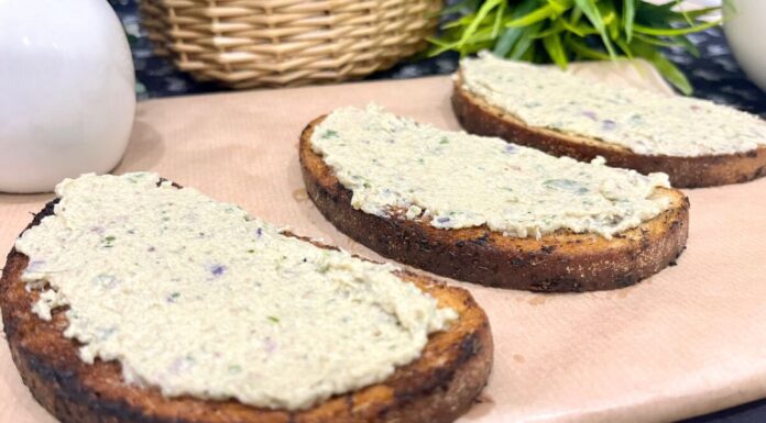 І не яйця, і не сир: ось який 1 компонент додаю в намазку, аби вона була ніжна та кремова на смак Як приготувати смачну намазку з кремовою структурою