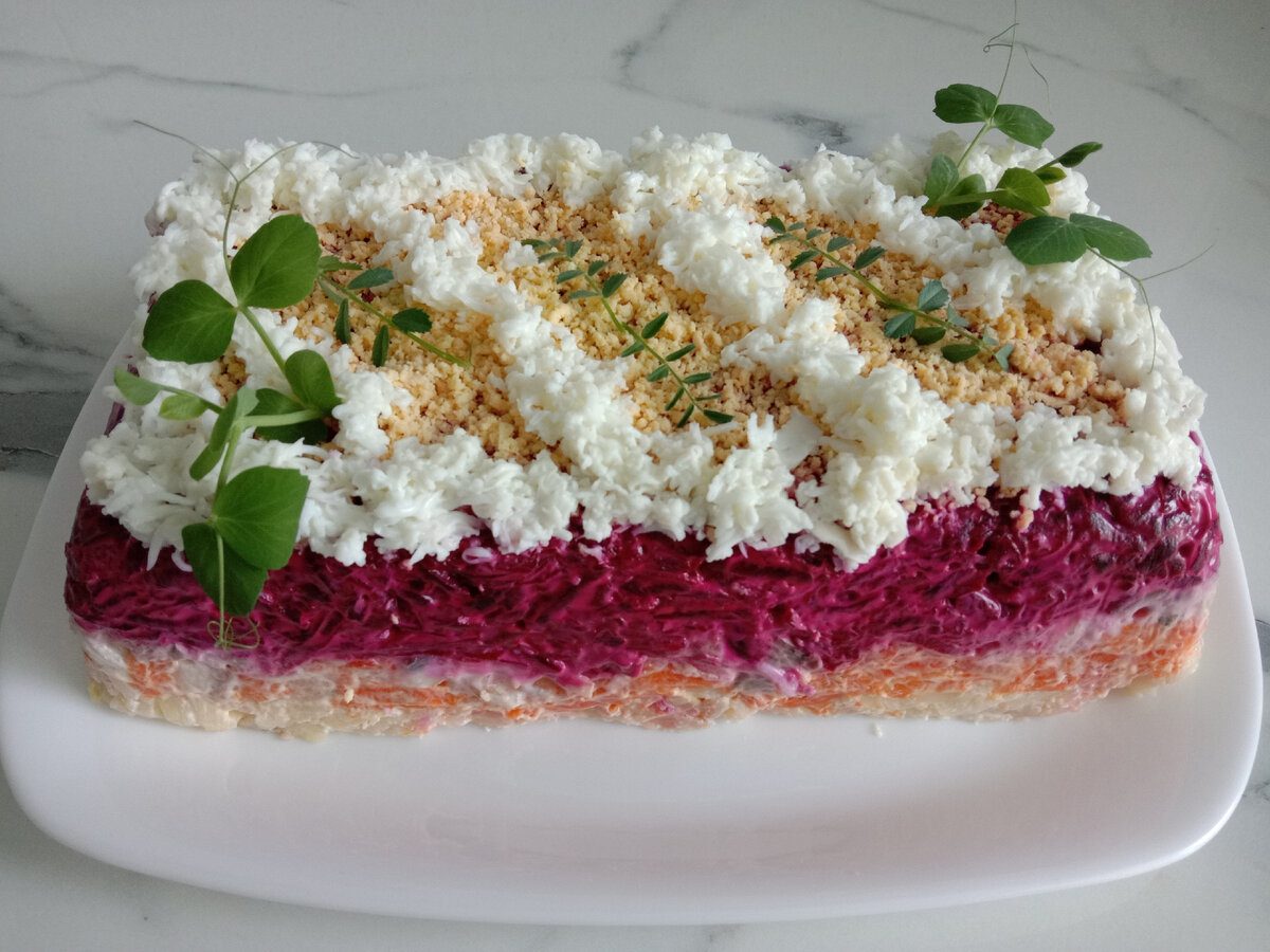 Кулінари розповіли, який соус краще додати в Оселедець під шубою замість класичного майонезу