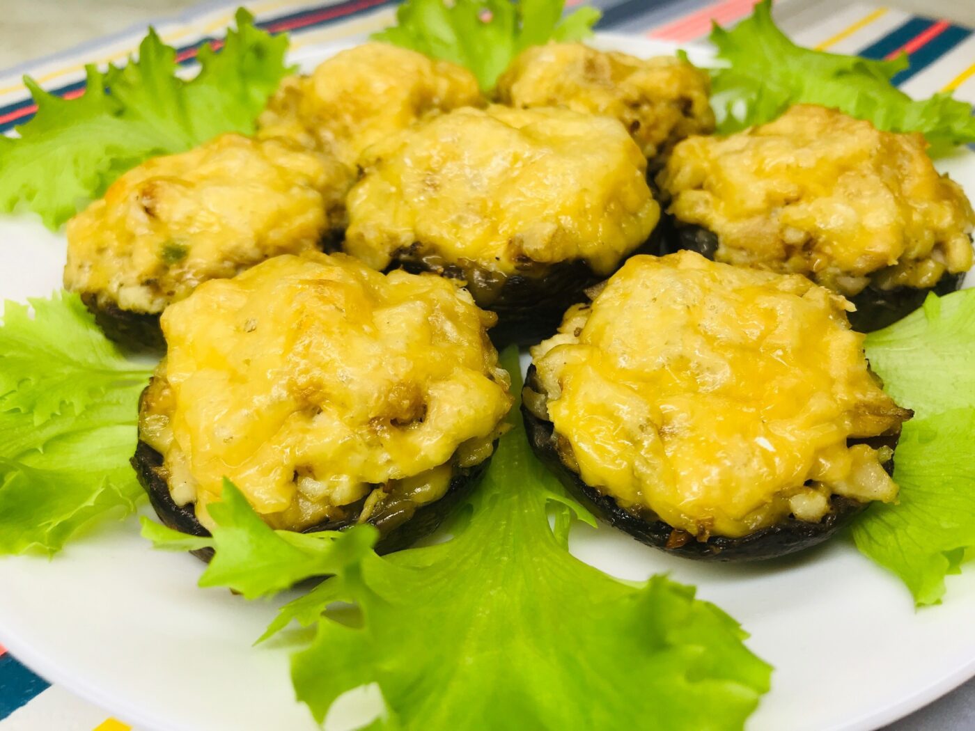 Кулінари розповіли, як приготувати смачну гарячу закуску до святкового новорічного столу