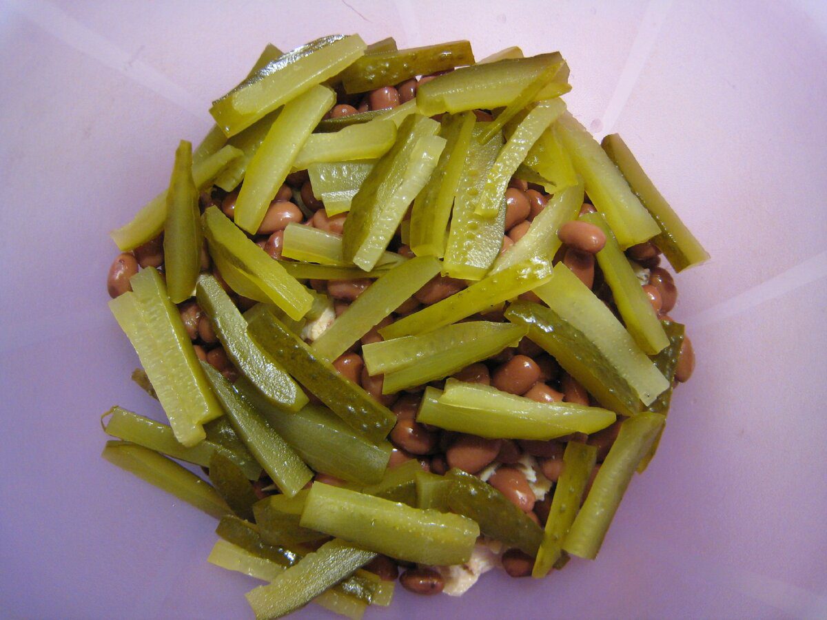 Кулінари поділились рецептом салату з буряка, який смакує краще за Шубу та навіть Олів'є