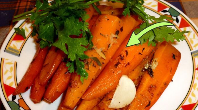Як приготувати запечену моркву до м'яса