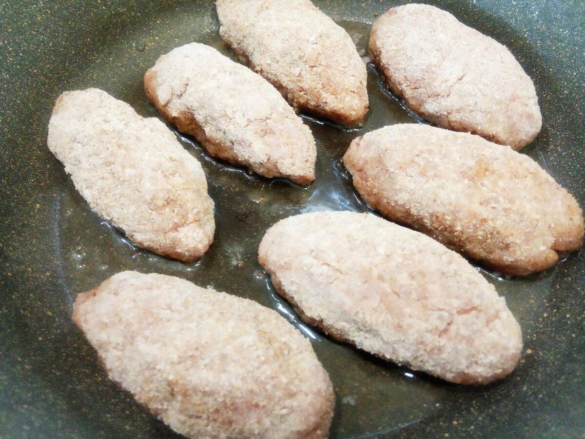 Кулінари розповіли, як приготувати соковиті котлети з додаванням секретного інгредієнта