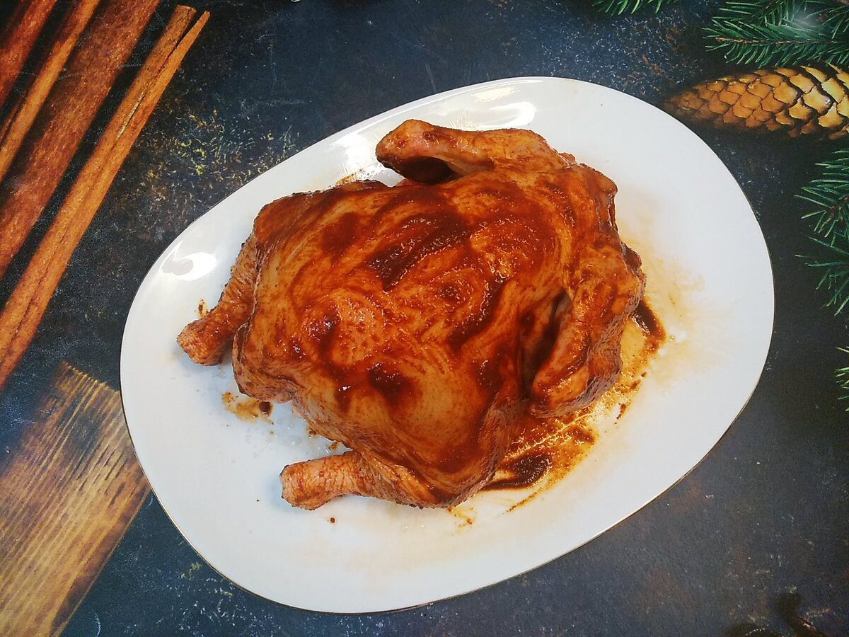 Експерти у галузі кулінарії розповіли, який маринад найкраще використовувати для запікання курки