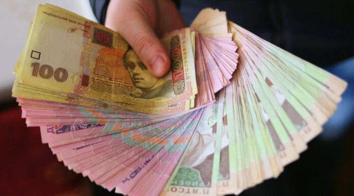 І навіщо я раніше викидала чеки? Виявляється, за 3 місяці можна повернути купу грошей через кешбек від банку Економісти пояснили, як правильно користуватися кешбеком від банків