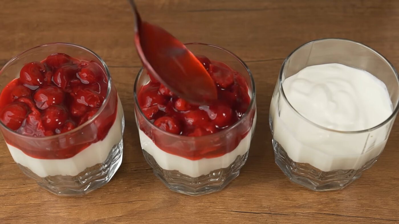 Кондитери показали 5 швидких новорічних десертів без випічки