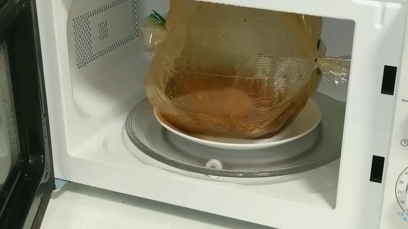 За цим же рецептом запекти м'ясо можна і звичайним способом у духовці