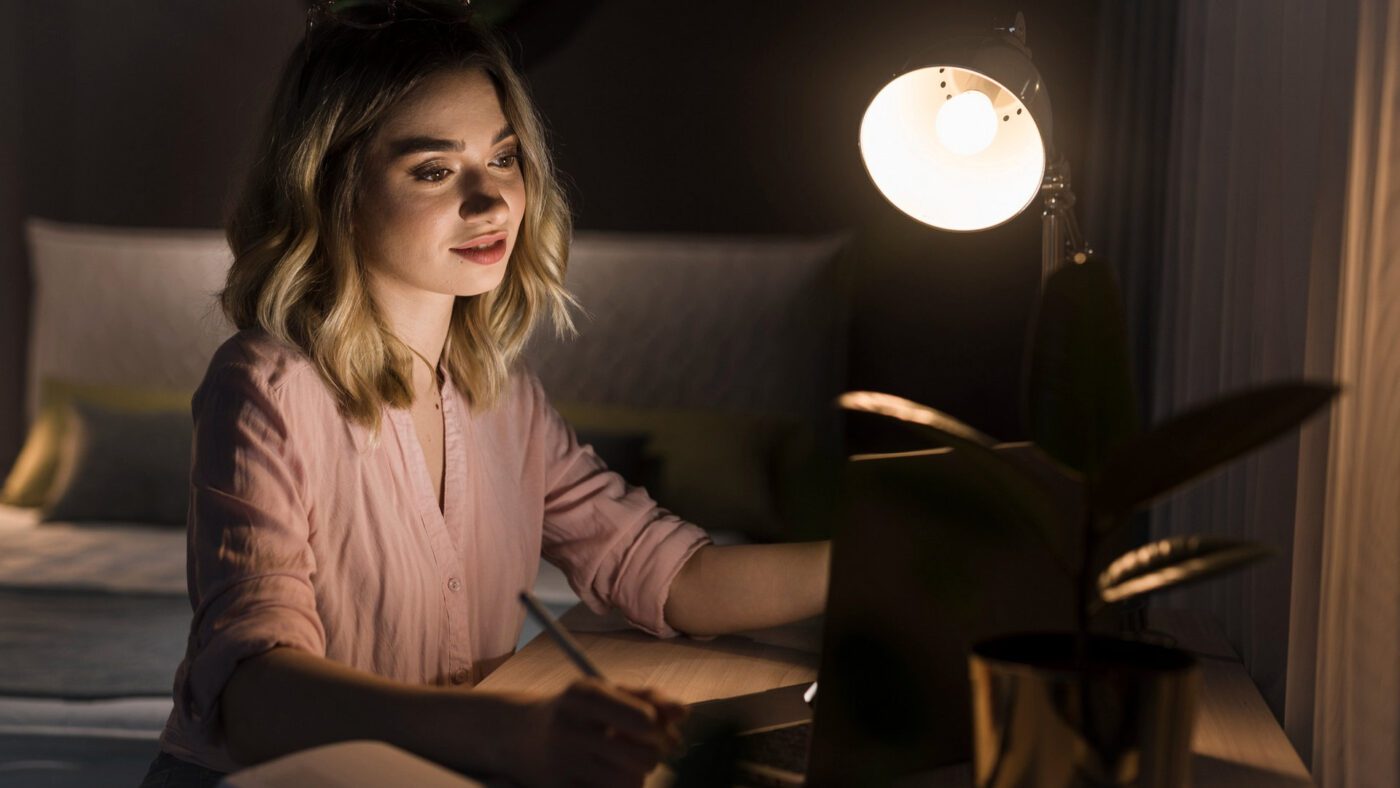 Електрики дали 7 простих порад, які дозволяють багато економити на світлі