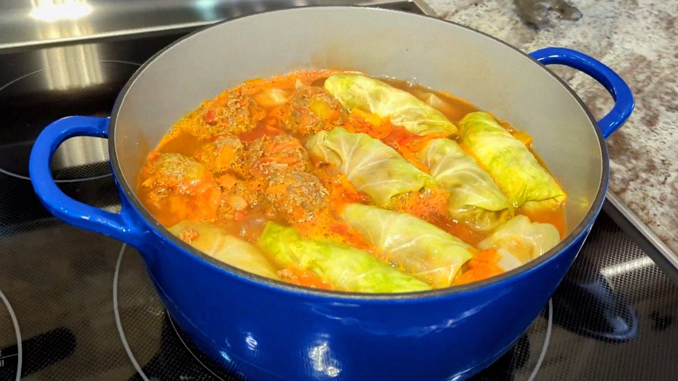 В соус для заливки також можна домішати трішки вершків або сметани для ніжності