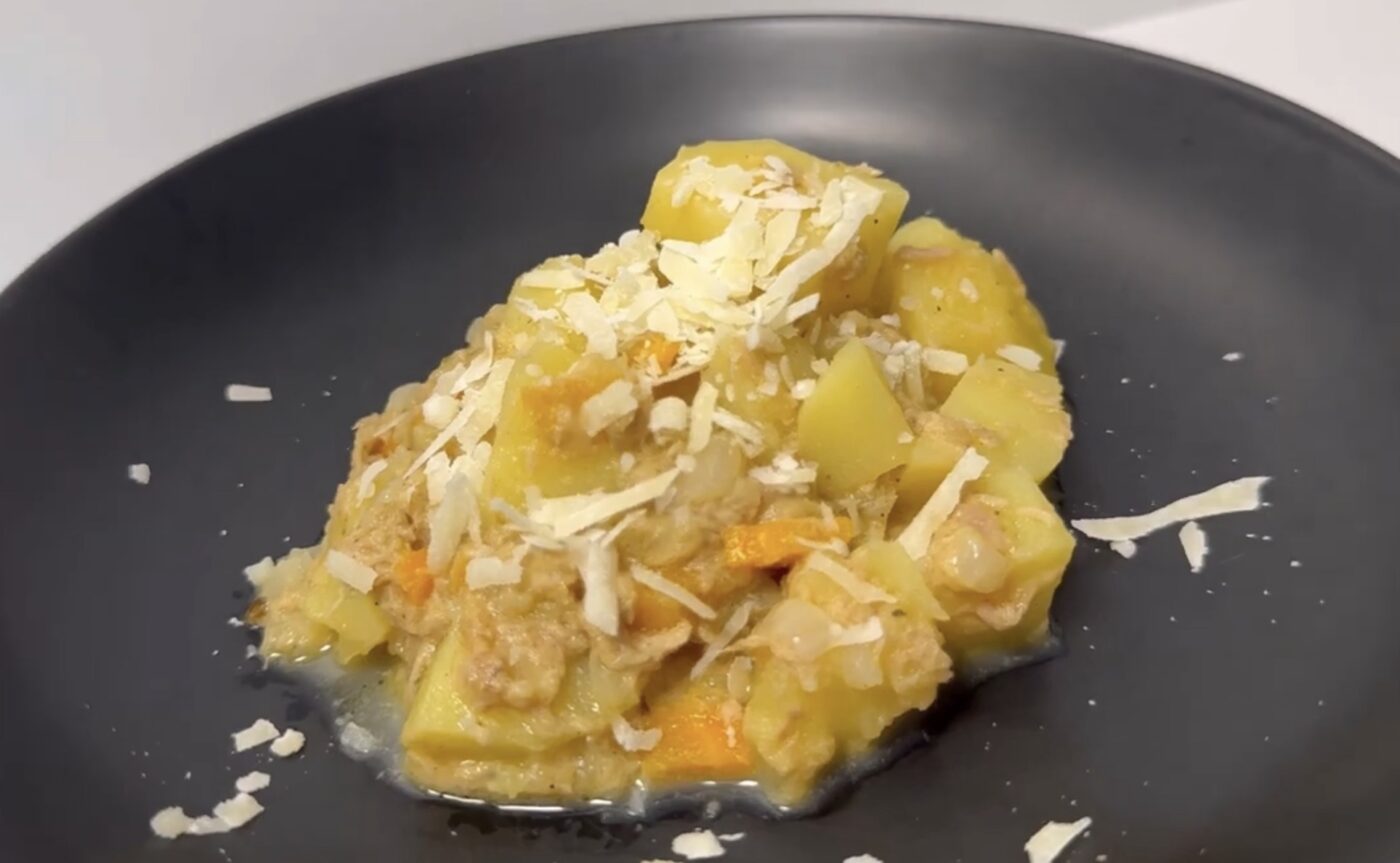 Рецепт смачної страви з картоплі та консерви