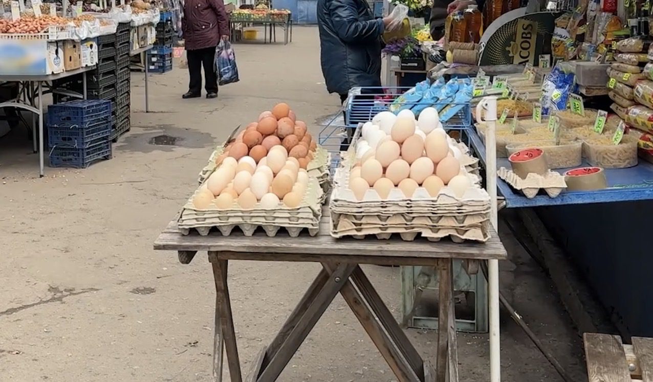Коли в Україні подорожчають курячі яйця