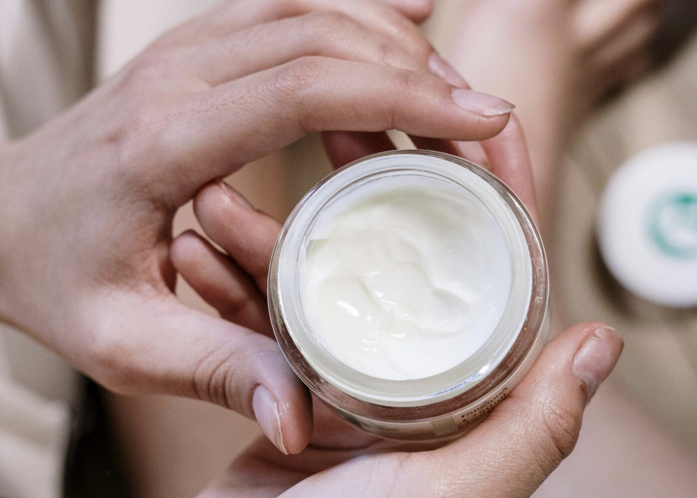 Чим намастити обличчя перед виходом на мороз