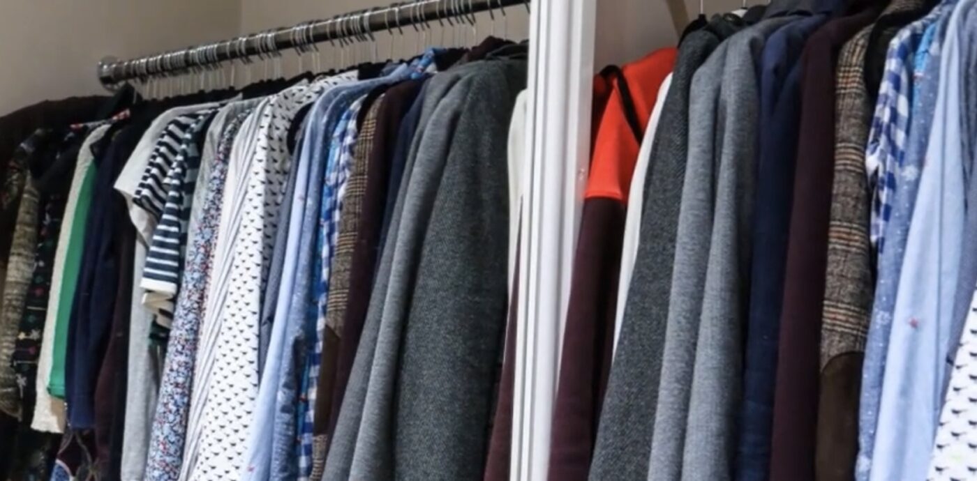 Як прибрати запах кухні в шафі з одягом