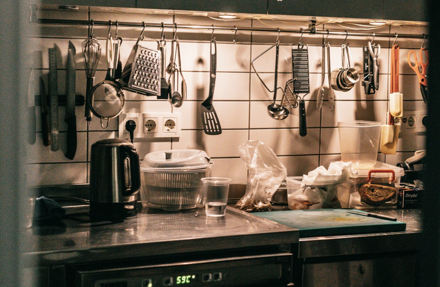 Як зробити універсальний засіб для миття кухні