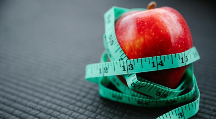 Дієтологи розповіли, які продукти сприяють схудненню