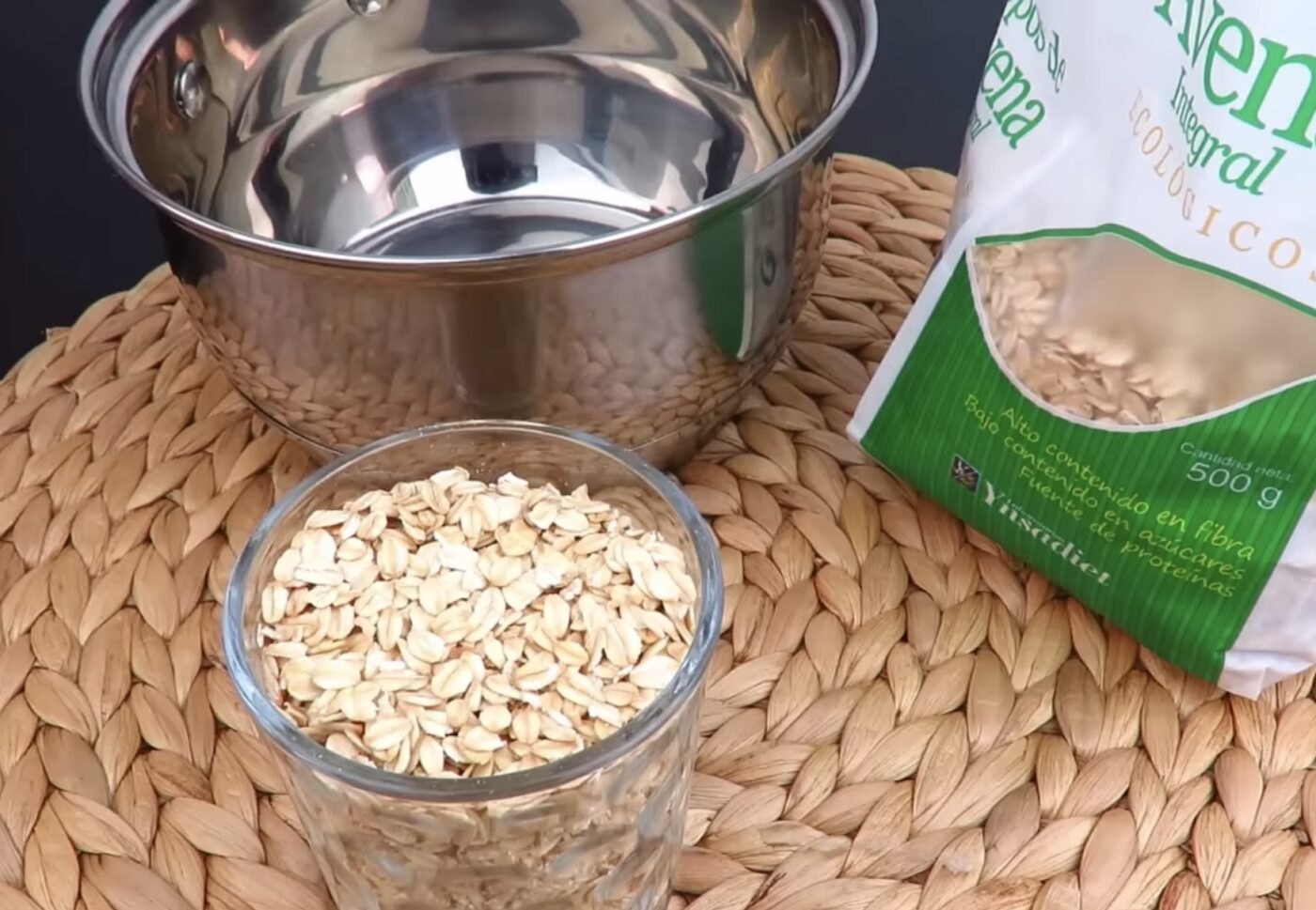 Як приготувати смачну та поживну вівсянку