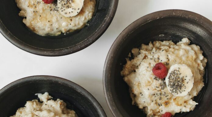 Кулінари показали, як приготувати смачну та поживну вівсянку