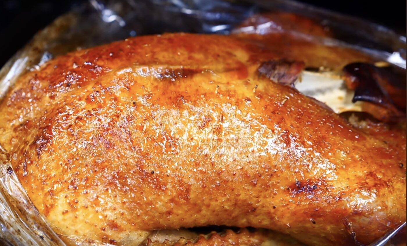 Корисні поради щодо приготування птиці. Фото: скріншот з відео