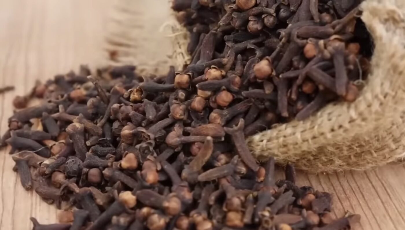 Як створити в будинку приємний аромат